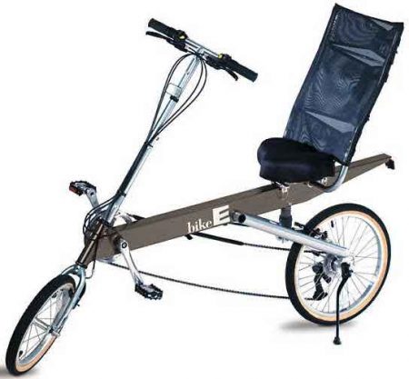man recumbent bike